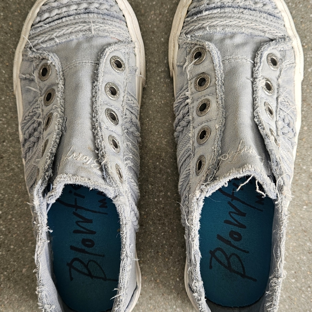 Blowfish Women's Slip-On Washed Denim Blue Sneakers, Size 6.5